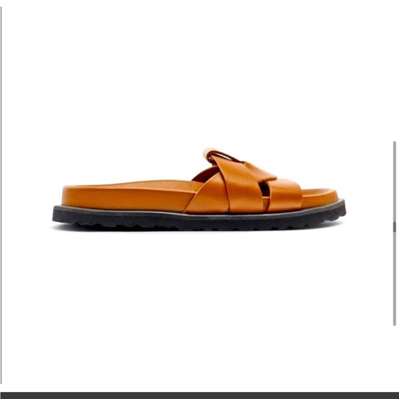 NWT ZARA LOW HEEL LEATHER SANDALS - Picture 7 of 9